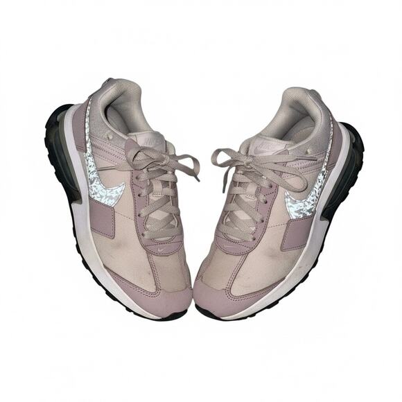 Nike Air Max Women’s Sneakers Size 7 — Pre-Owned - Picture 3 of 9